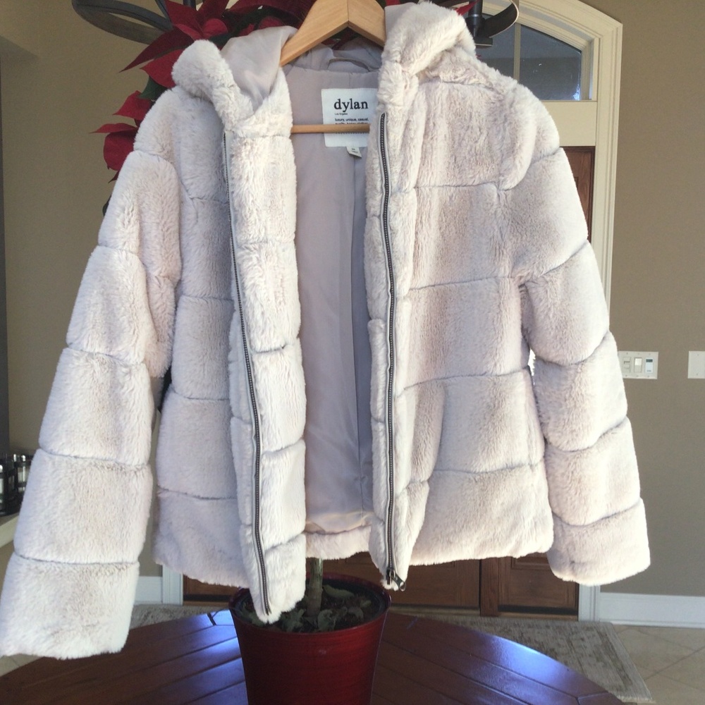 DYLAN FAUX FUR coat